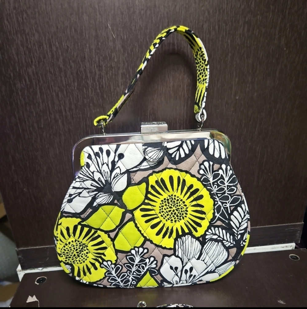 VERA BRADLEY Mini Frame Crossbody with Strap - CITRON - New with out tags - Picture 2 of 5